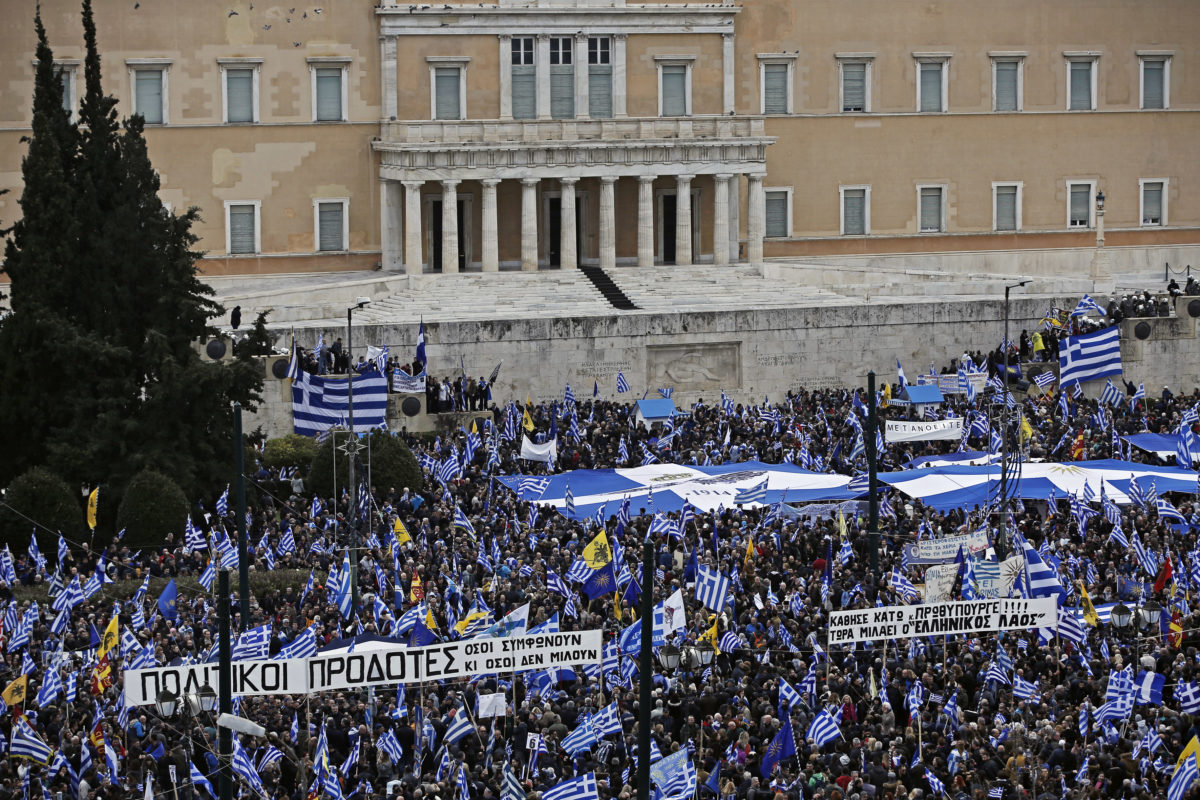 Ανακοίνωση ΜΕΚΕΑ: Η κυβέρνηση των «αριστερών» απατεώνων, χάρη στην ανοχή της παγκοσμιοποιητικής «Αριστεράς», μετατρέπεται σε κοινοβουλευτική Χούντα